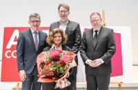 v.l.n.r.: Oliver Frese (Koelnmesse), Andrée Sfeir-Semler, Kristian Jarmuschek (BVDG), Torsten Burmester (Oberbürgermeister von Köln)